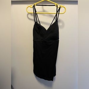 Black strappy Lulu lemon tank